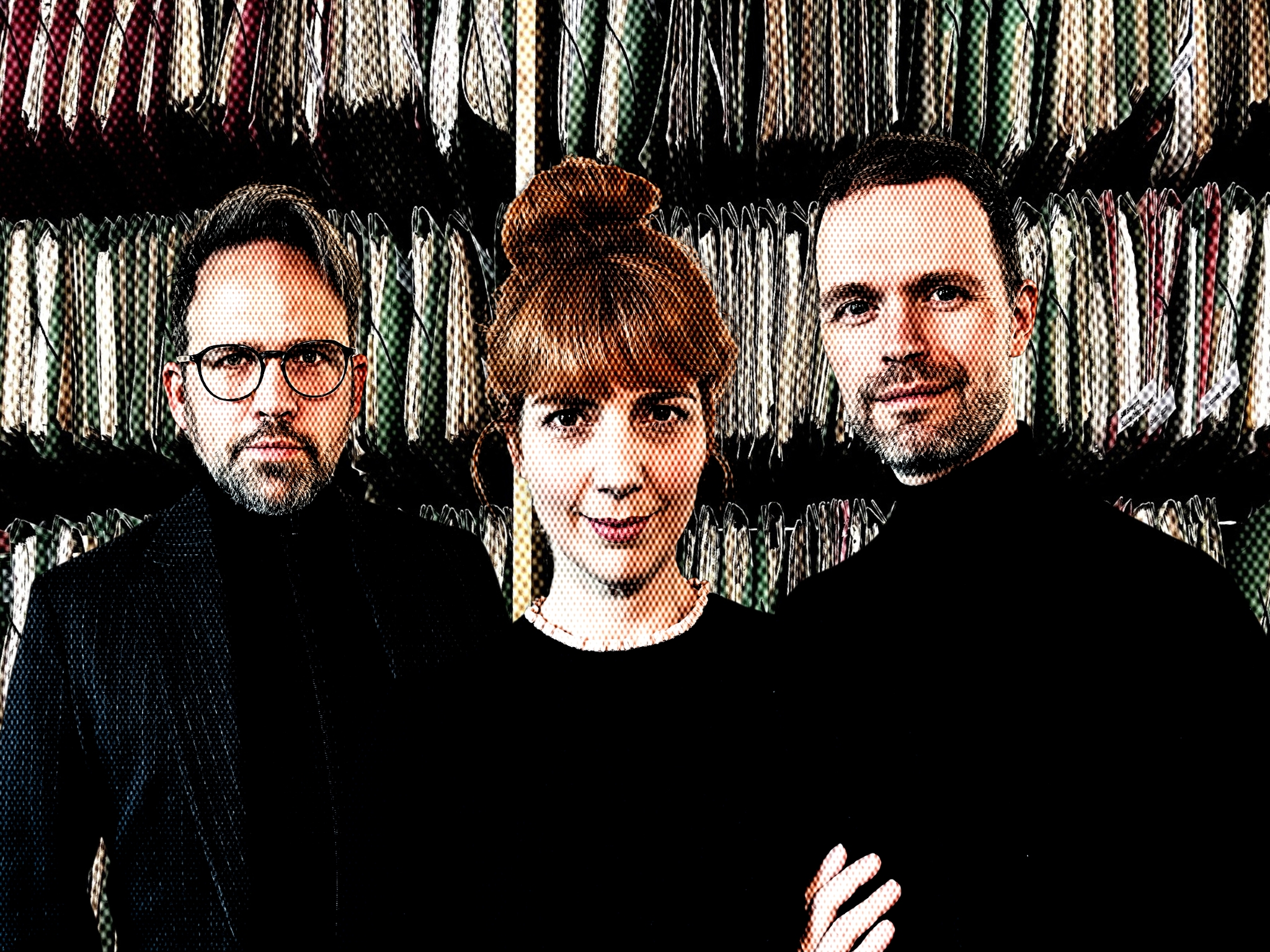 Sarah Giese + Christoph Tiemann + Johannes Kraas: Die Einkreisung - Ein fiktionalisierter TRUE-CRIME Podcast aus dem Münsterland